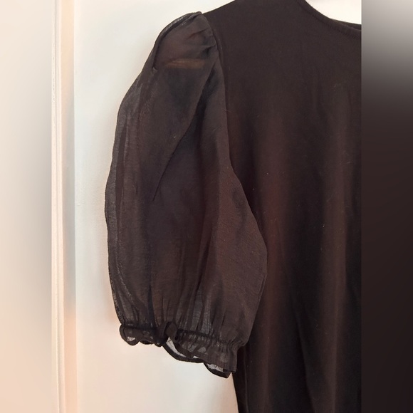 Women’s Black H&M Sheer Puff Sleeve Top Size Small - Picture 2 of 7